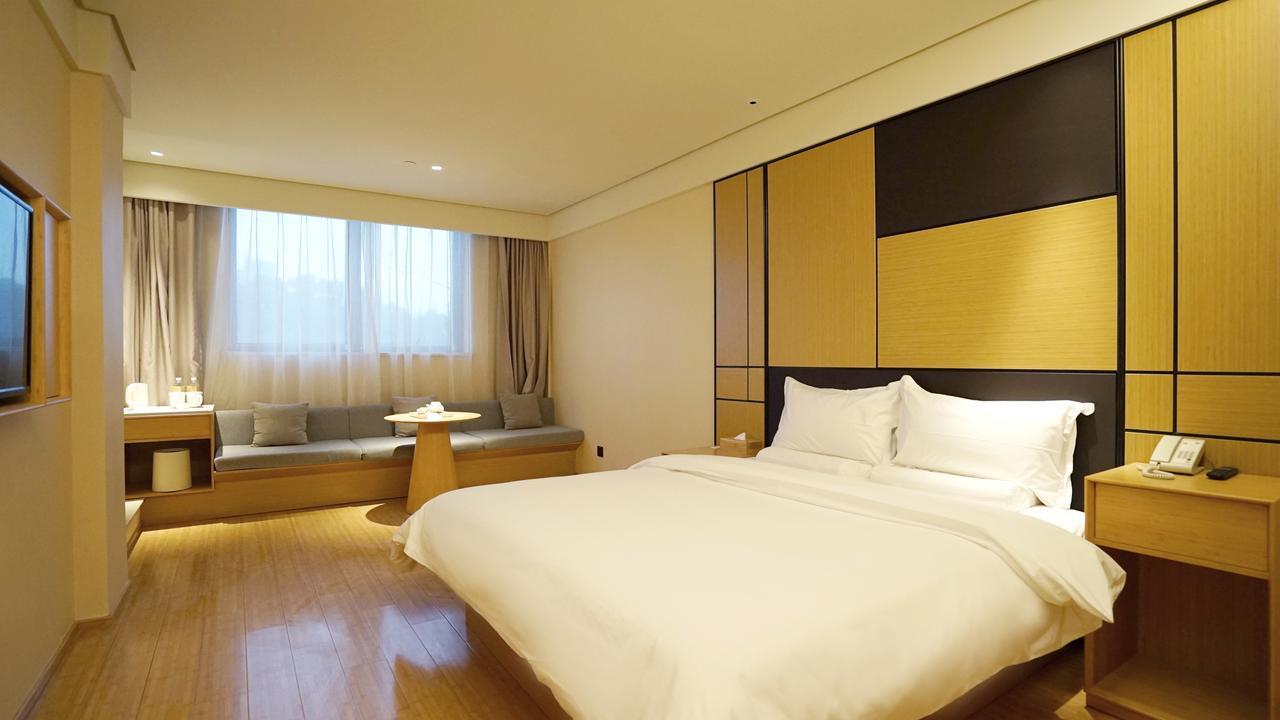 Ji Hotel Shanghai Xujiahui Tianyaoqiao Road Екстер'єр фото