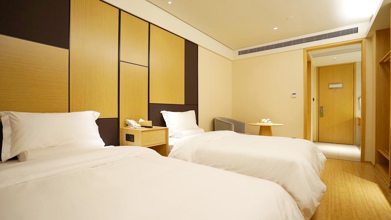 Ji Hotel Shanghai Xujiahui Tianyaoqiao Road Екстер'єр фото